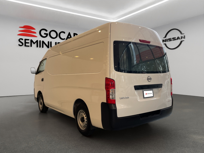 Nissan Comerciales Urvan Panel 4 pts. Amplia, TM5, a/ac. 2024